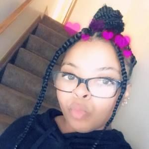 Meet your Posher, Jena